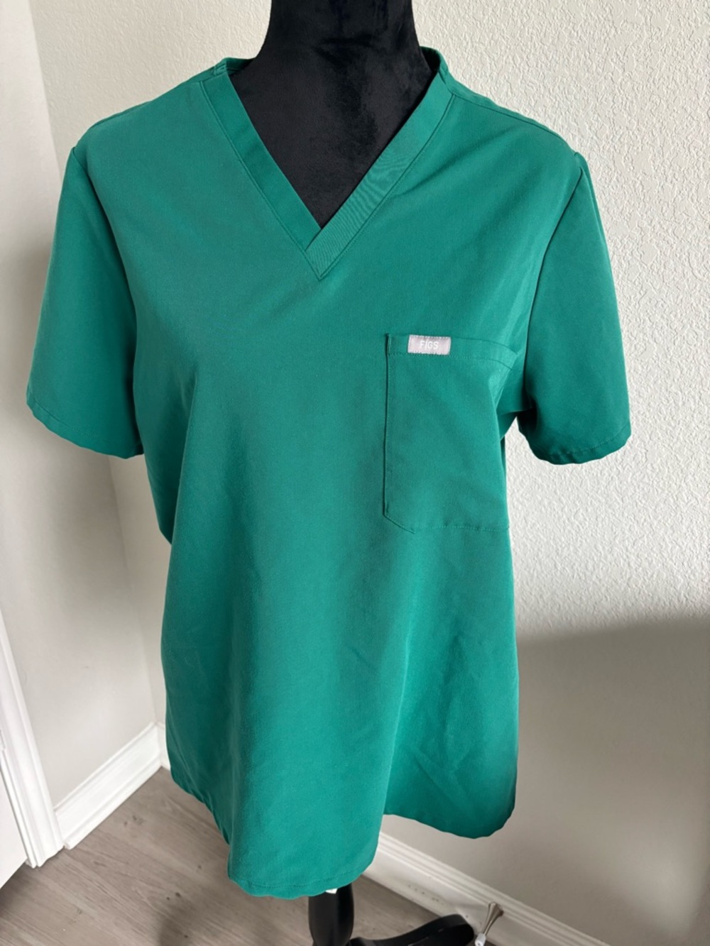 Figs‎ Technical Collection Green Shirt Size XL